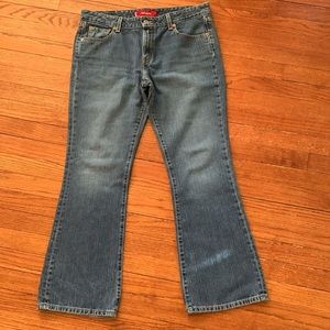 Levis 518 Superlow size 13 short Bootcut